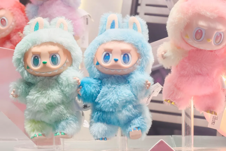 Labubu The Monsters Big Into Energy Series Blind Box Original Pop Mart - Destaque Principal